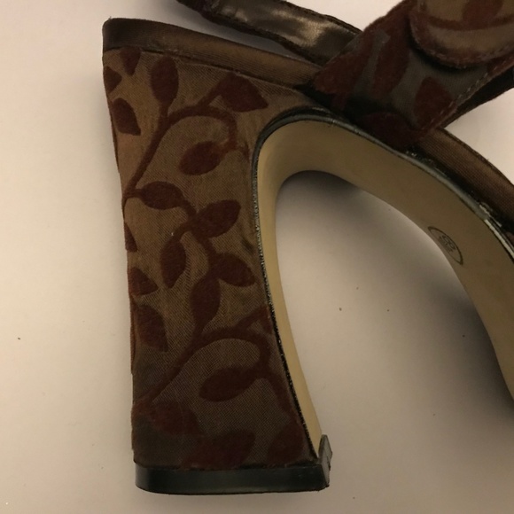 D'antonio Shoes 9s Style Chocolate Brown Velvet Heels Sz 85 Poshmark